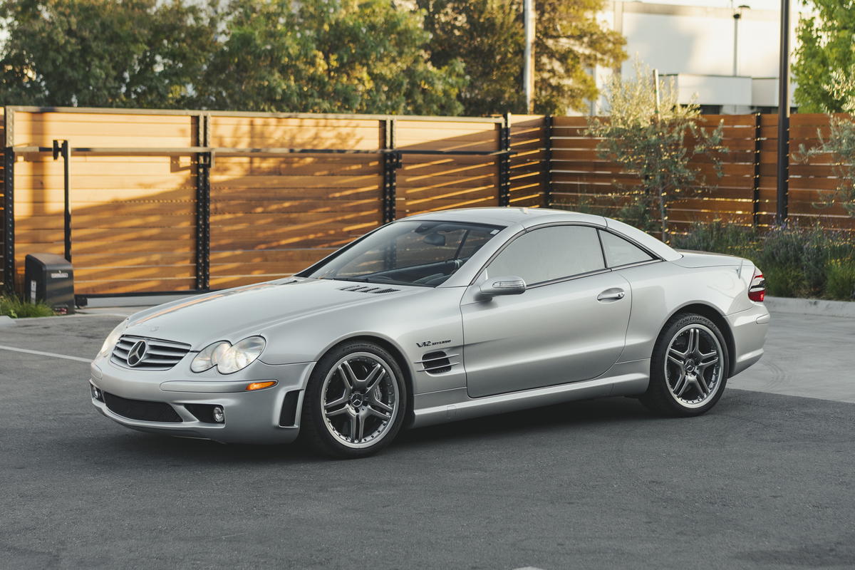 https://issimi-vehicles-cdn.b-cdn.net/publicamlvehiclemanagement/VehicleDetails/664/timestamped-1728622208562-2005-Mercedes-Benz-SL65-087855 (3).jpg